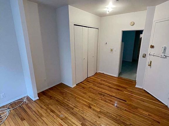 2nd image of 167 E 77th St #14A