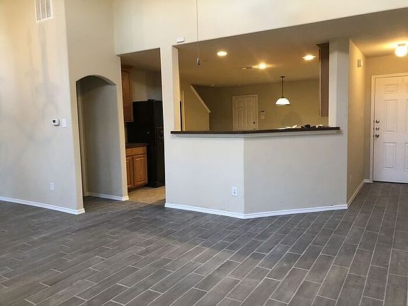 2nd image of 1169 Sophia St