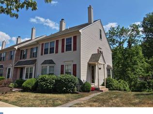 947 Maple Glen Cir, Sanatoga, PA 19464