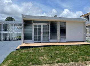 90 Santa Isidra #II-3, Fajardo, PR 00738