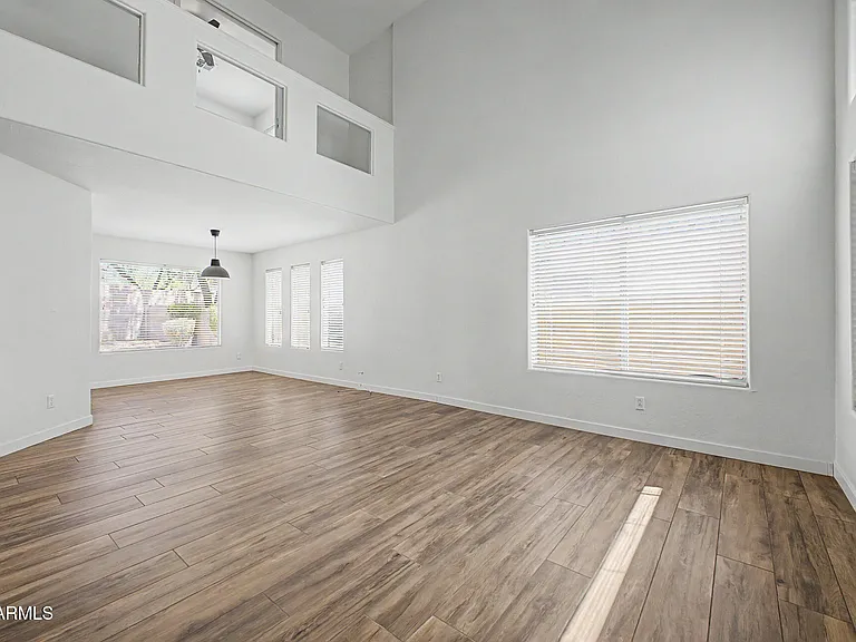 28433 N 47th St — Photo 5