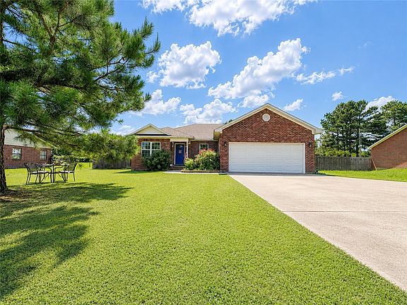 2nd image of 109 Meadow Ln