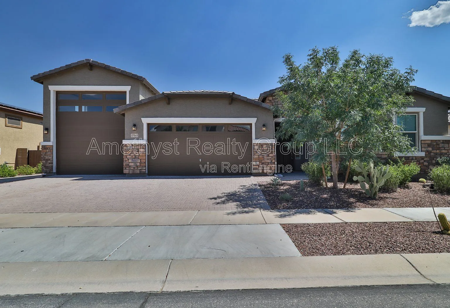 3 bed, 2.5 bath, 2581 sqft, $2,295 — Photo 3