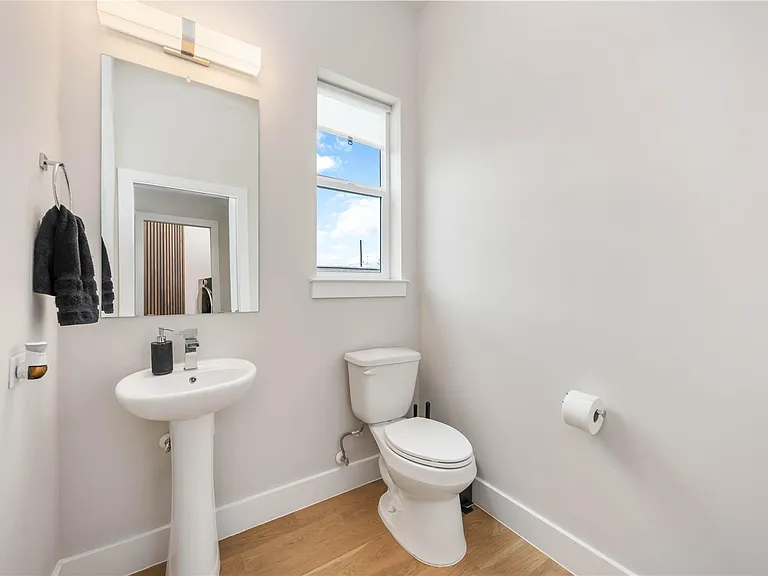 5310 Suez St — Photo 19