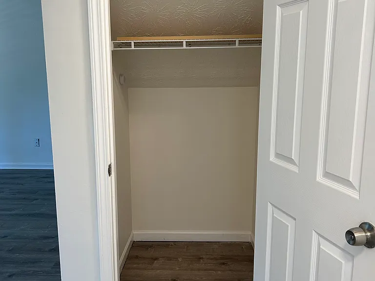 125 Sampson Ct — Photo 24