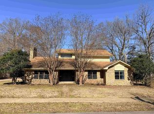 415 E Lincoln St, Hamburg, AR 71646