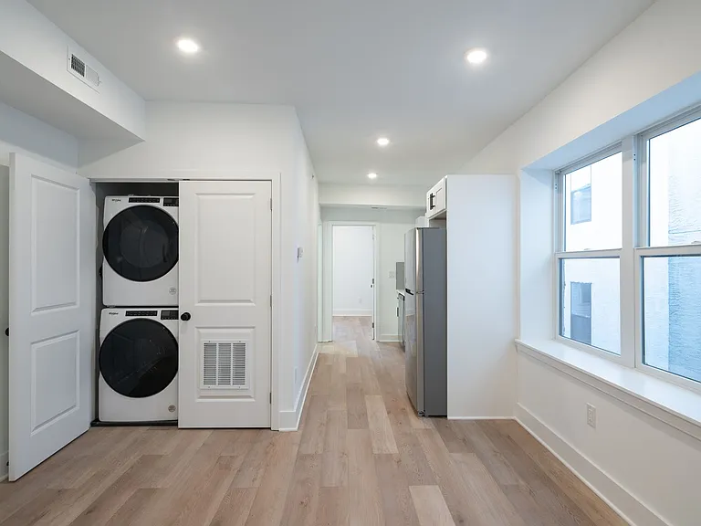 1513 W Girard Avenue — Photo 15