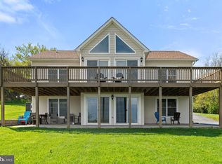 741 Granny Smith Rd, Linden, VA 22642