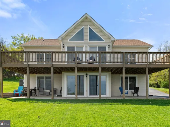 741 Granny Smith Rd, Linden, VA 22642