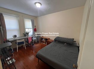 51 Queensberry St #14E, Boston, MA 02215