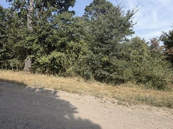 2nd image of 3410 Blake Rd
