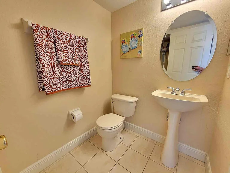 3235 Calabria Ave — Photo 15