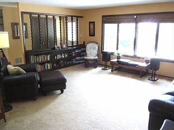 4th image of 9411 Pheasant Run Pl