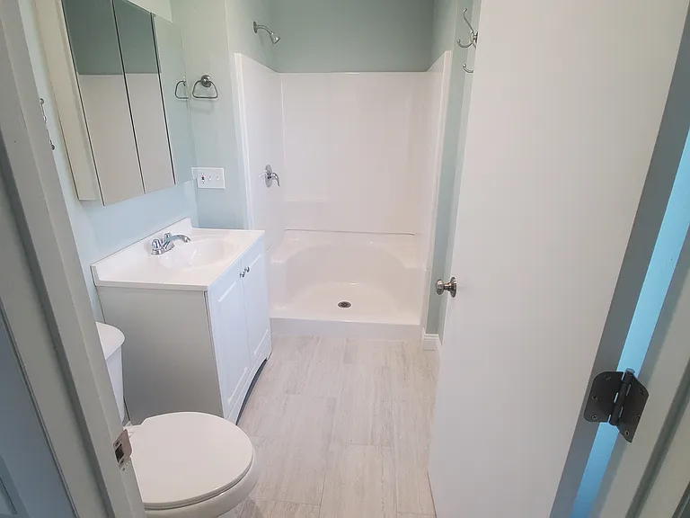 136 Indiana Ave — Photo 23