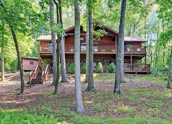 2nd image of 127 Lazy Creek Ln