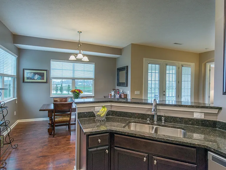 6805 Kinsale Ln — Photo 10