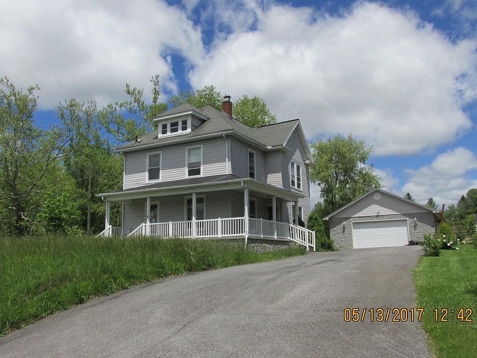 1st image of 514 Hemlock Ave E