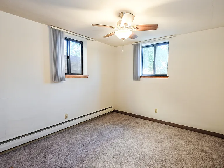 Randolph Apartments — Photo 12