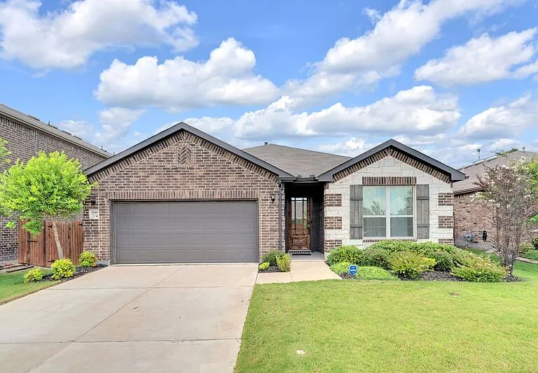 3140 Blacksmith Ln — Photo 1