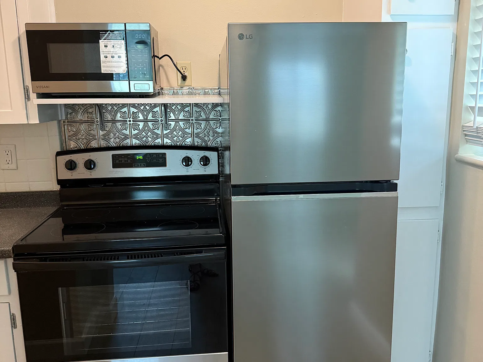 1005 Garden Dr — Photo 3