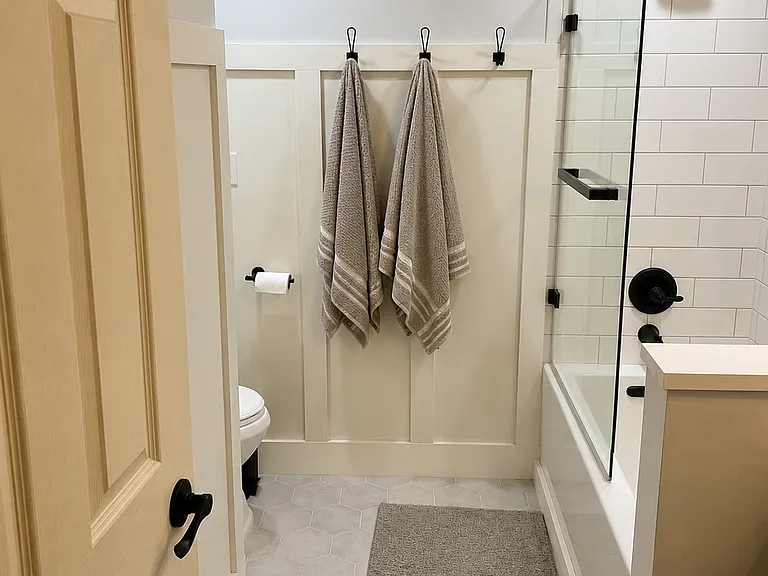 Upstairs Bathroom