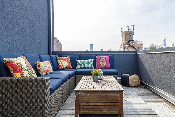 Rented by Compass | media 17