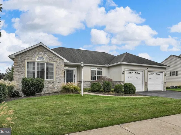 76 Farmington Ln, Elizabethtown, PA 17022