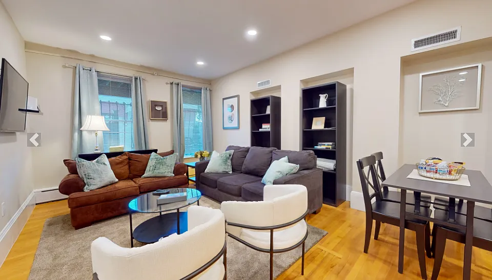 2 bed, 900 sqft, $7,995 — Photo 1