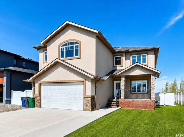 6 McKenzie LANDING, White City, SK S4L 0B2