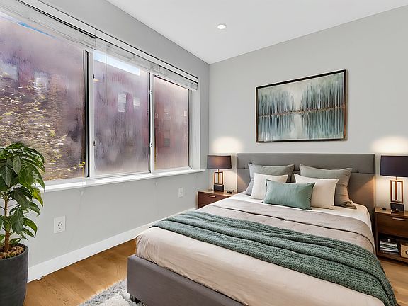 4th image of 99 Suffolk St APT 2D