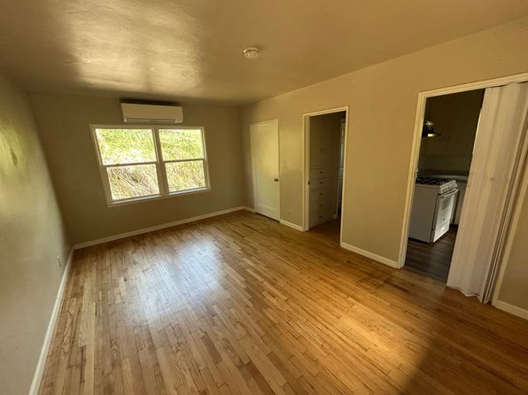 907 N Van Ness Ave #204