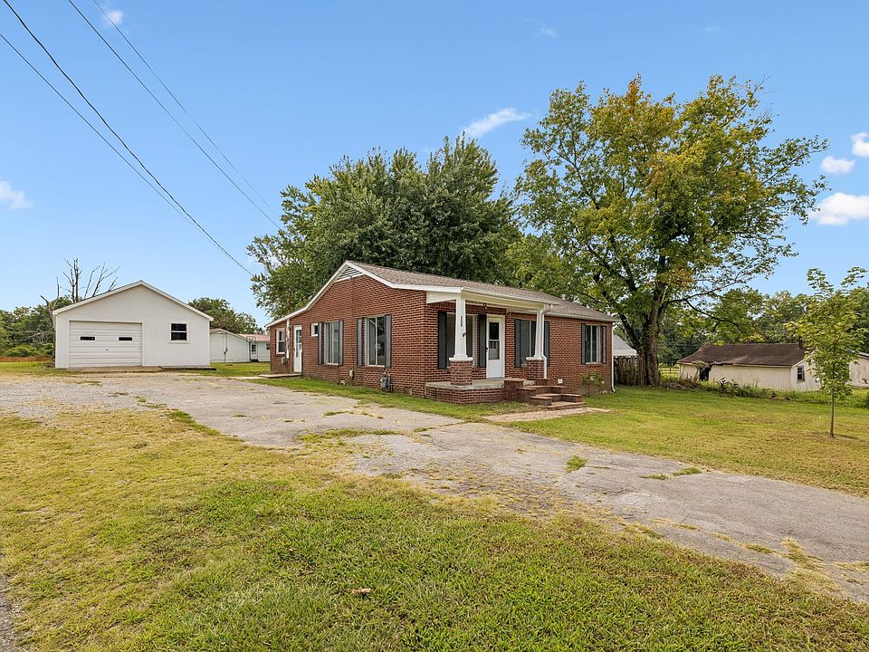 1st image of 306 Smith Rd