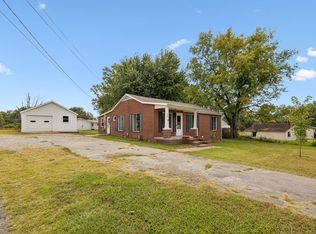 306 Smith Rd, Smithville, TN 37166