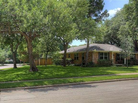 2nd image of 2121 Morningside Dr