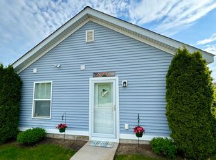 1085 Weathervane Pl, Traverse City, MI 49686