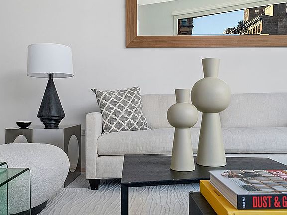5th image of 100 Franklin St #3N