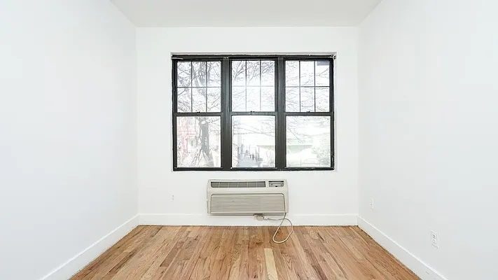 Rented by Nooklyn NYC LLC | media 30