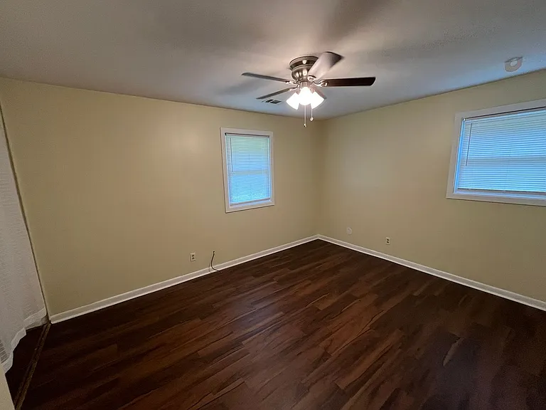 951 Celia Dr — Photo 22