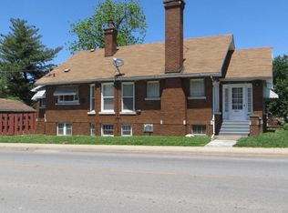 901 N 13th St, Herrin, IL 62948