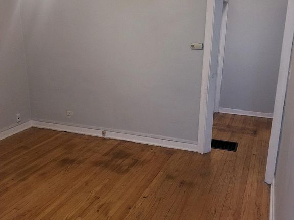 3rd image of 7354 S Vernon Ave