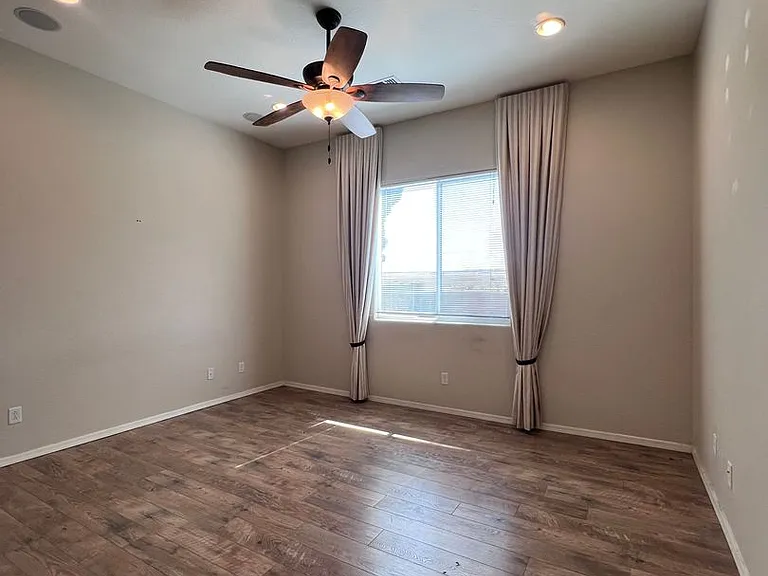 725 N Villa St — Photo 12