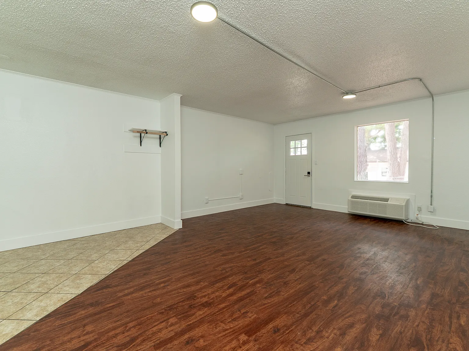 Studio, 500 sqft, $750 — Photo 2
