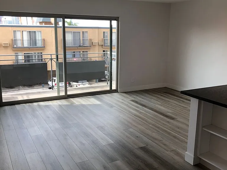 El Dorado Manor — Photo 2