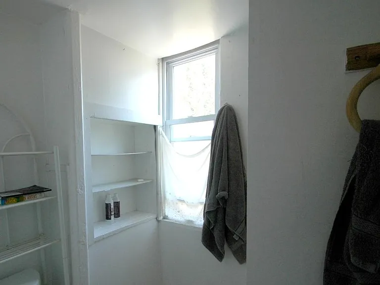 69 Pearl St #3 — Photo 12