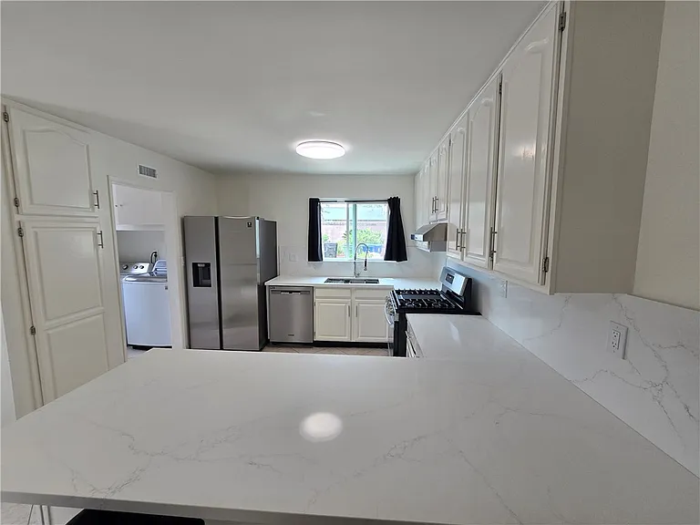 6683 Gross Ave — Photo 6