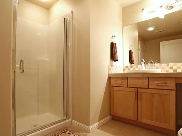 #144 TABOR POINTE APARTMENTS — Photo 23