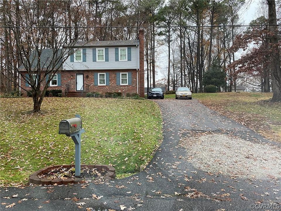 1st image of 324 Brighton Dr