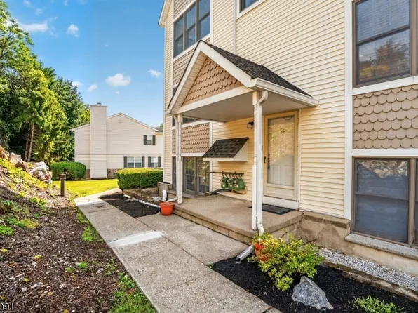 56 Portsmouth Ct #56, Hamburg Boro, NJ 07419