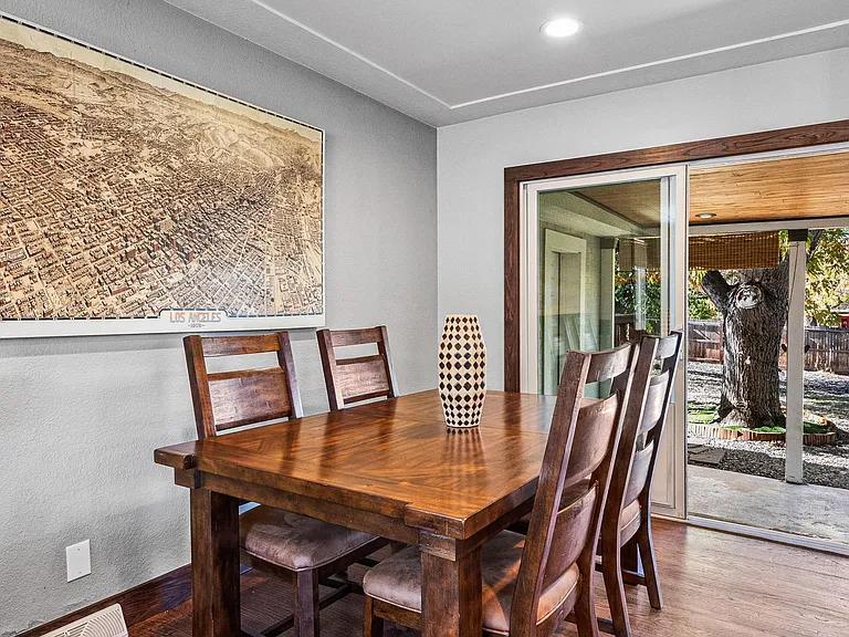 1415 Normandy Rd — Photo 5