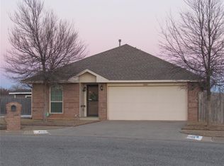 12001 SW 8th St, Yukon, OK 73099